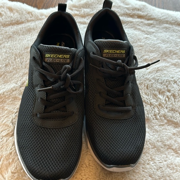 Men’s Skechers shoes. As new. - Picture 2 of 7
